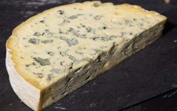 Blue cheese from Auvergne, Hervé Mons